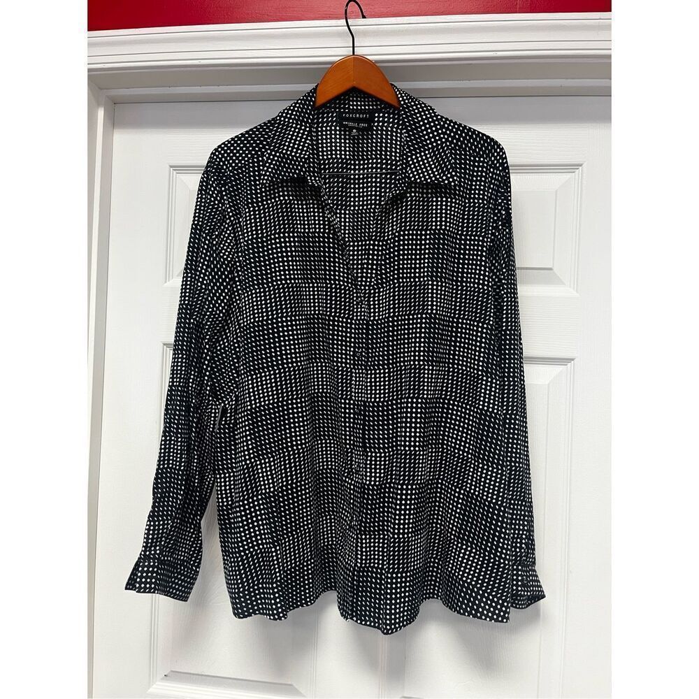 Foxcroft Black & White Mixed Dot V-Neck Button Up Shirt sz 24W EUC
